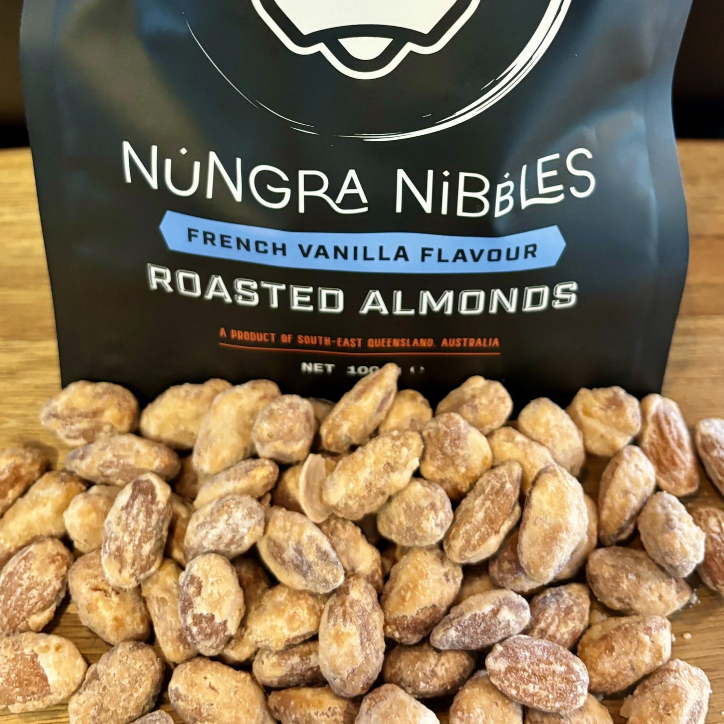 French Vanilla Flavour Almonds 100g